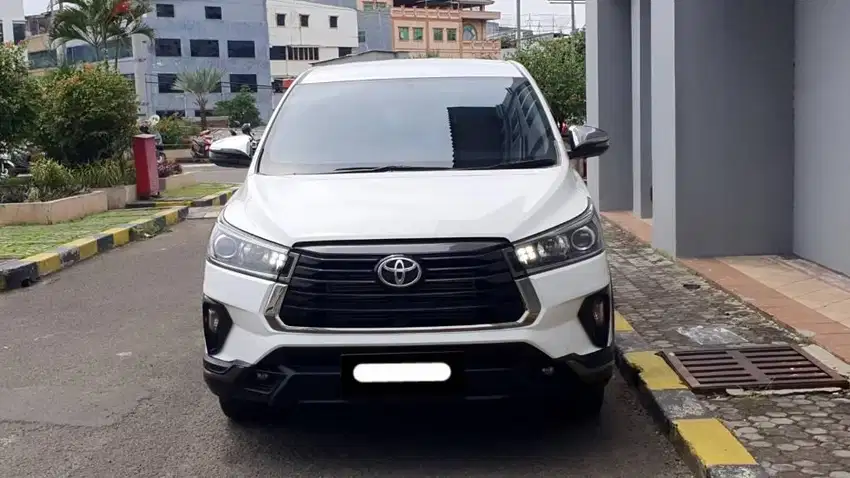 toyota kijang innova venturer diesel 2021 putih matic pajak panjang