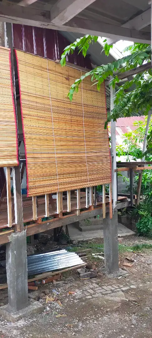 tirai rumbia tangga lipar kursi bambu