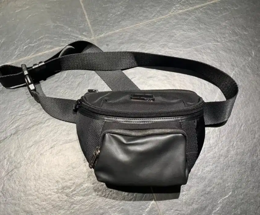 Tumi waistbag tas pinggang