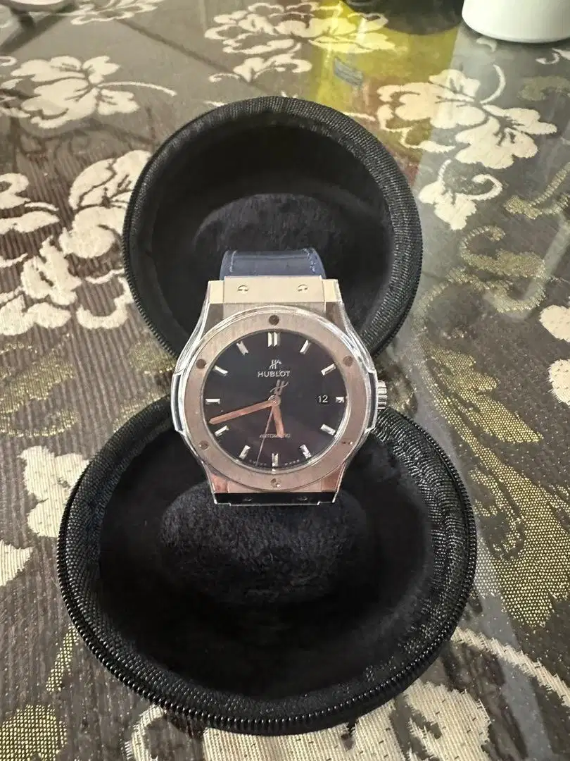 Jam Tangan Hublot Baru Belum Pernah Dipakai