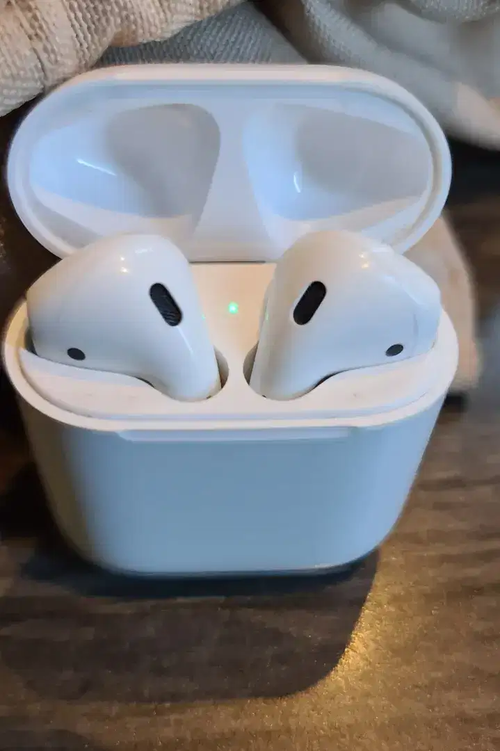 Airpods generation 2