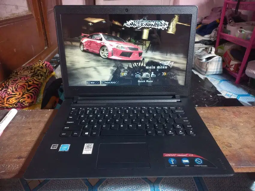 LENOVO IP110 intel RAM 4 GB SSD FHD isi games