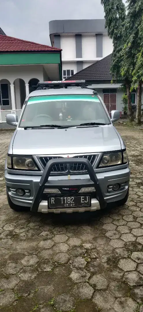 For sale Mitsubishi kuda grandia