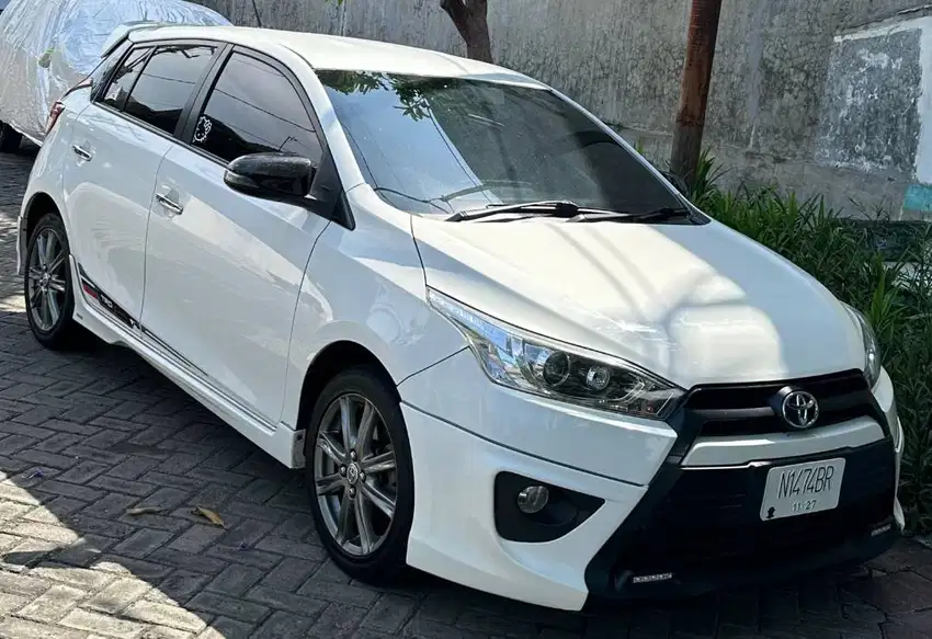 2014 Toyota Yaris Plat N ali mobil bekas Sekoto Kediri Jatim