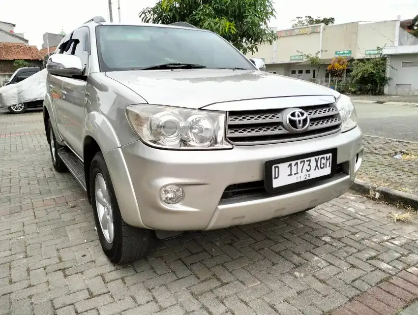 Toyota Fortuner G 2.5 Solar Automatic 2009