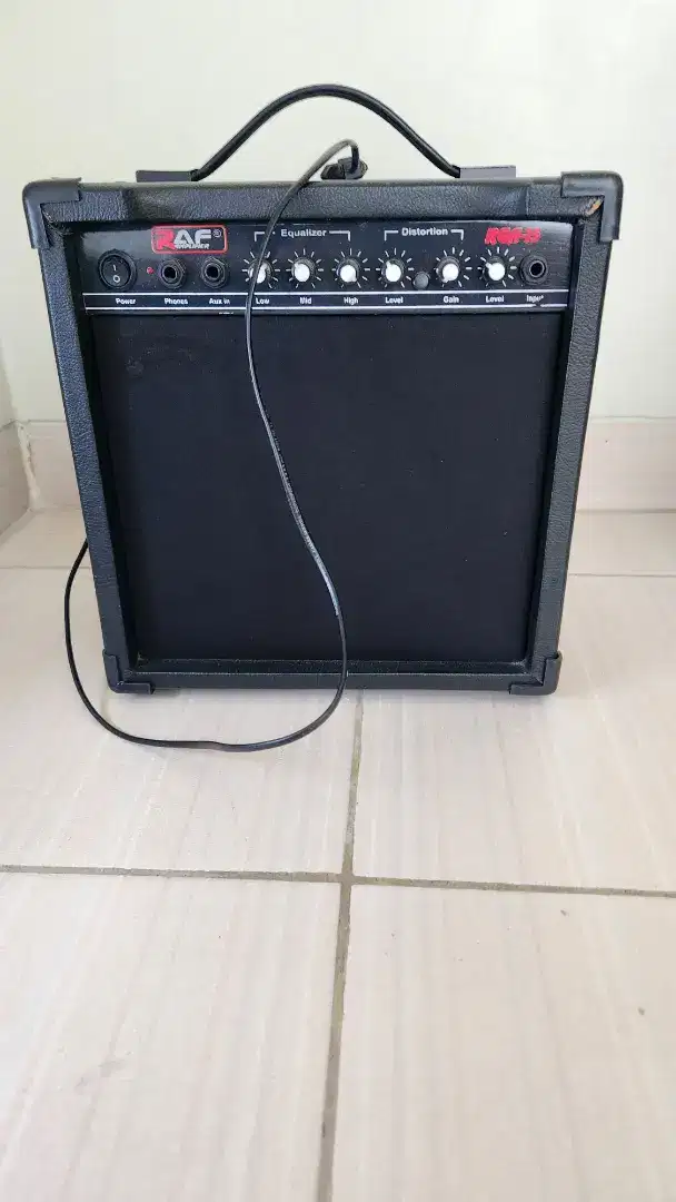 Amplifier / Speaker RAF RGA-15