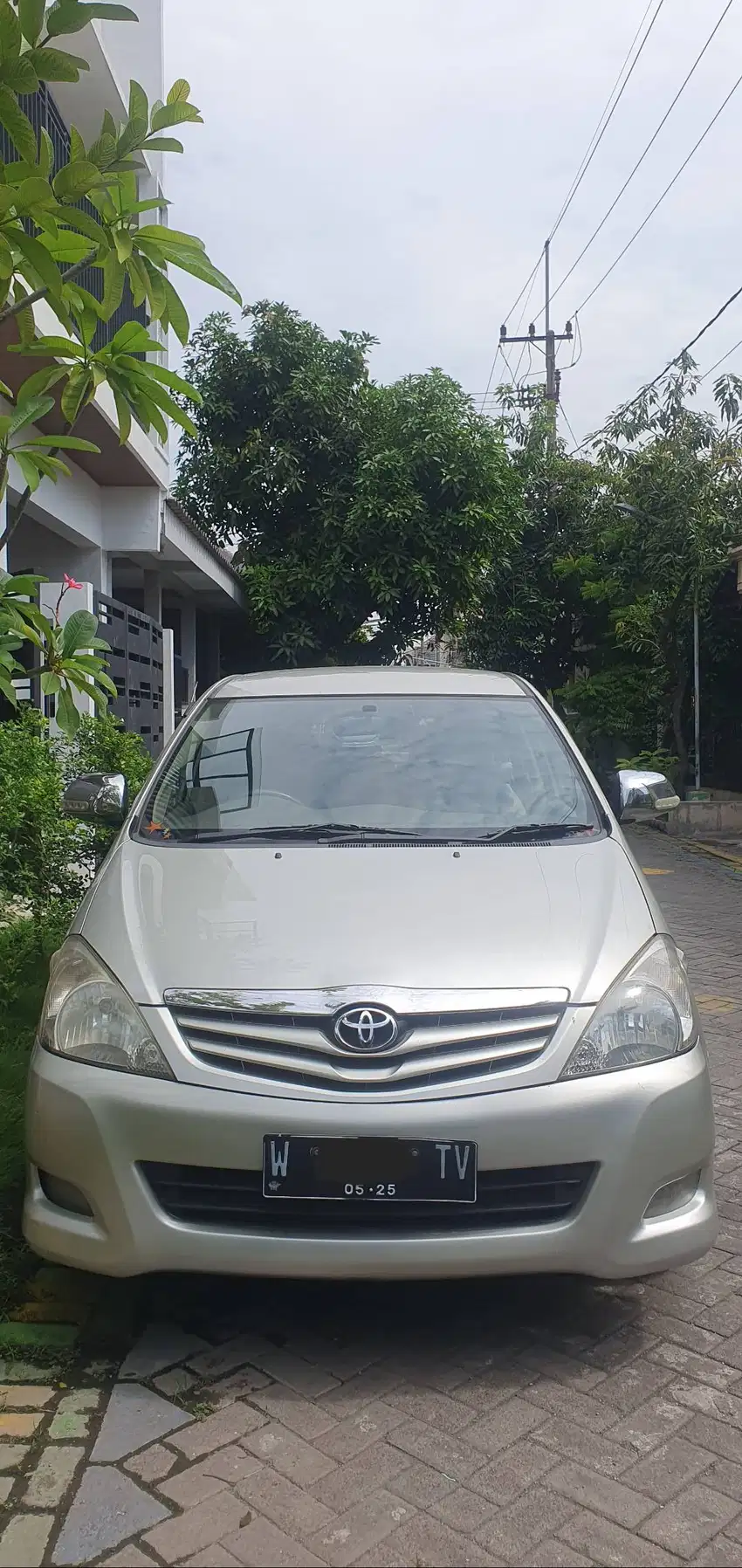 Toyoto Kijang Innova 2.5 G Diesel MT