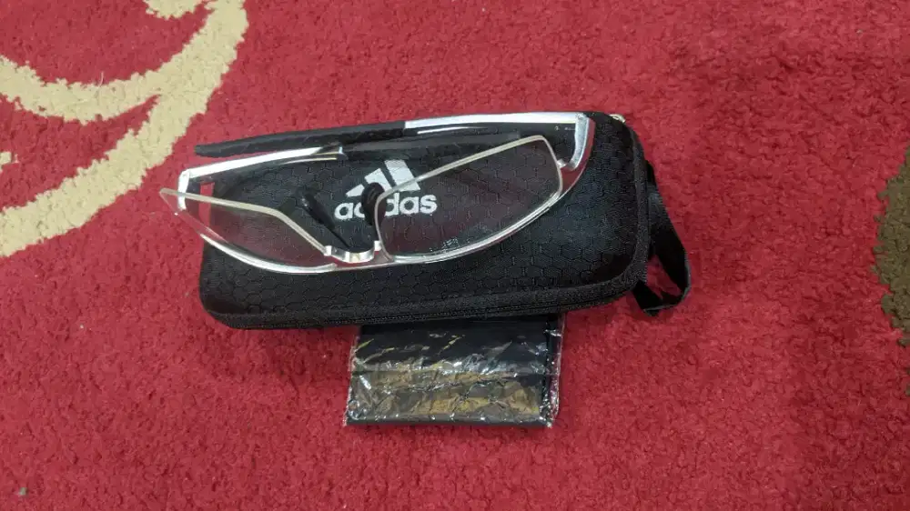 Siapa cepat dapat Gagang Kaca Mata Sporty