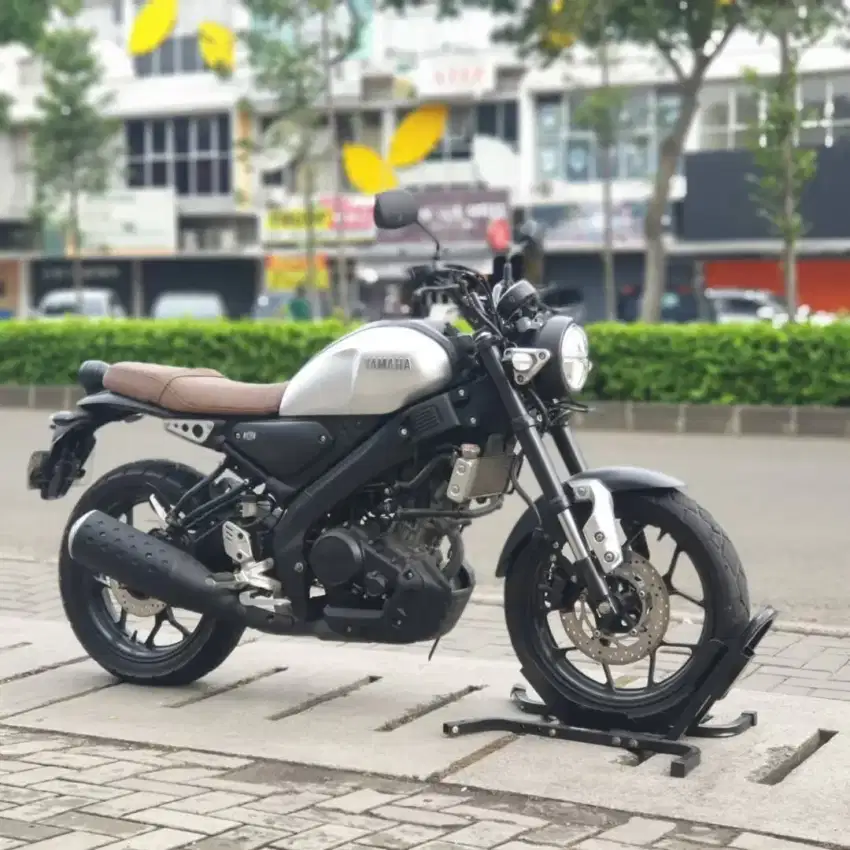 YAMAHA XSR 155 SILVER TAHUN 2021 LOW KM, MULUSS‼️