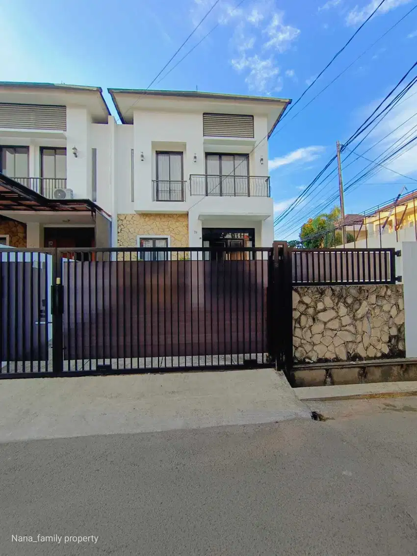 Rumah Secondary Terawat Full Furnish Dalam Komplek Pesanggrahan