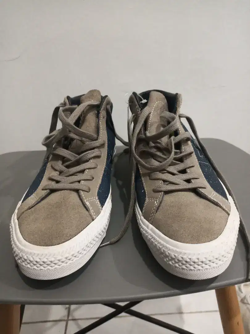 Converse leather made in China size 44