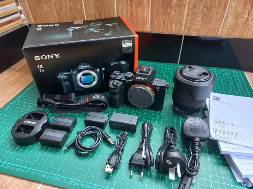 Kamera Sony A 7II E-mount Full Frame + Lensa FE 28-70mm & BONUS