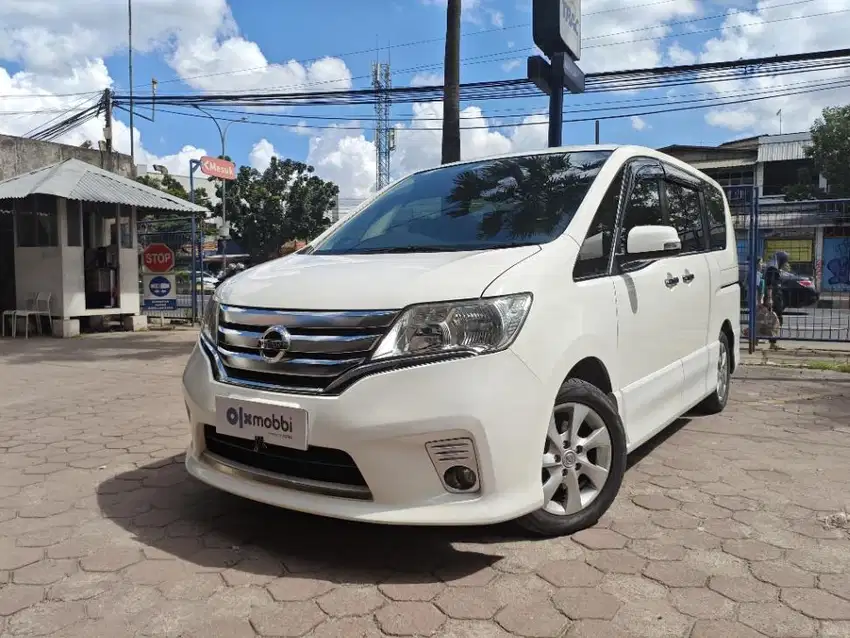 [OLXmobbi] Nissan Serena 2.0 Highway Star Panoramic AT 2013 Putih