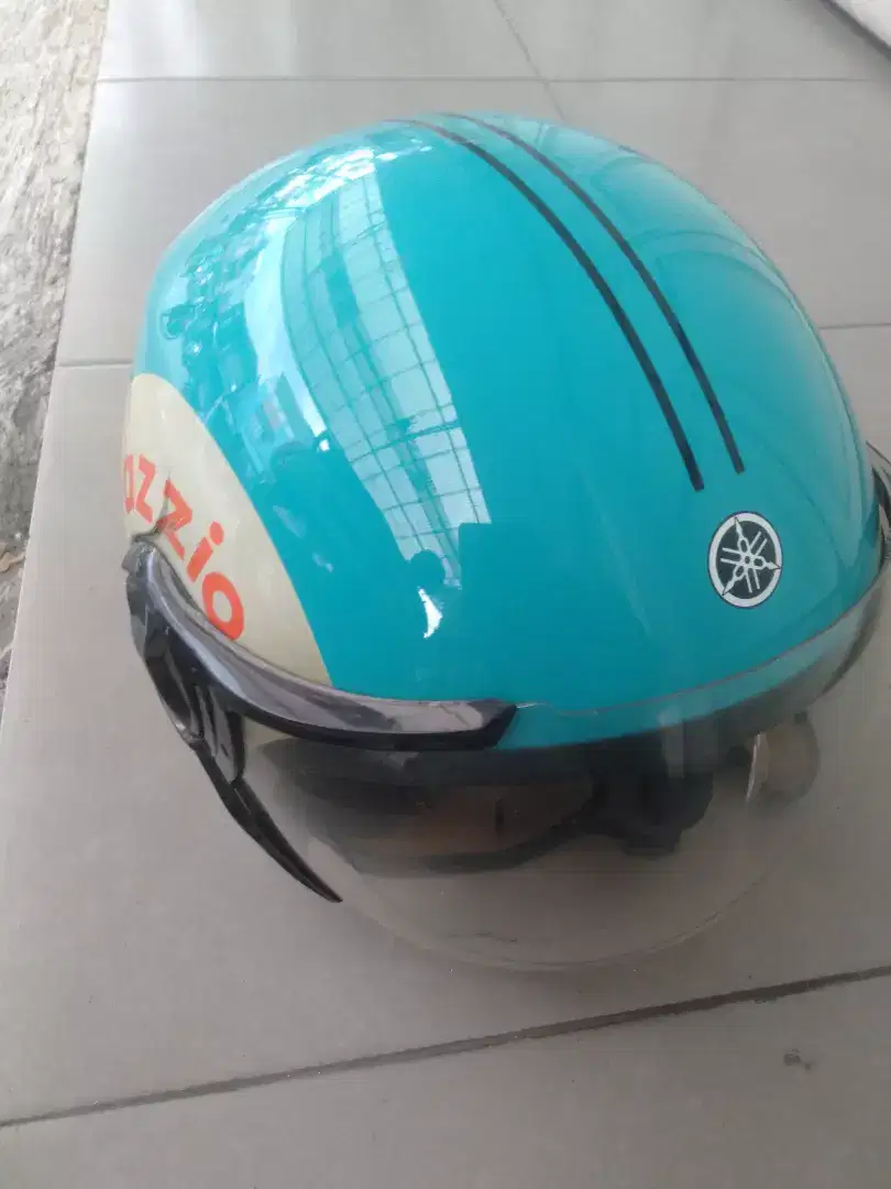 Helm bawaan mtr