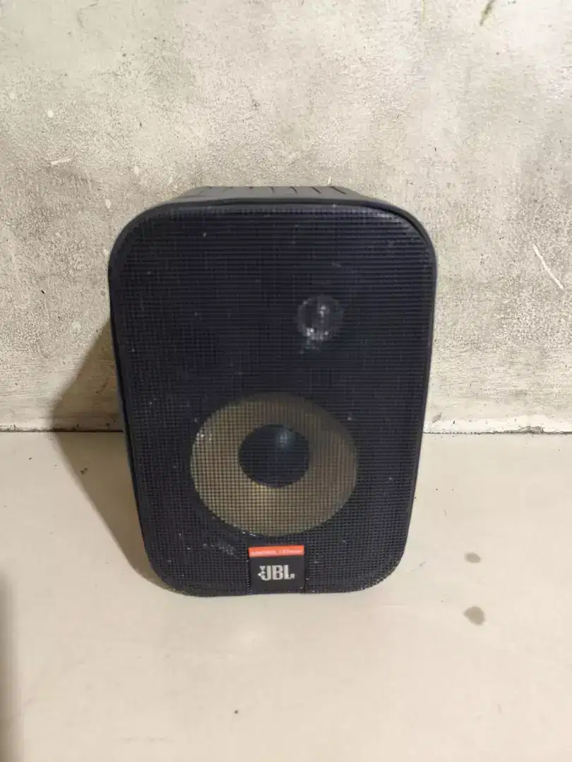 Speaker jbl kondisi normal