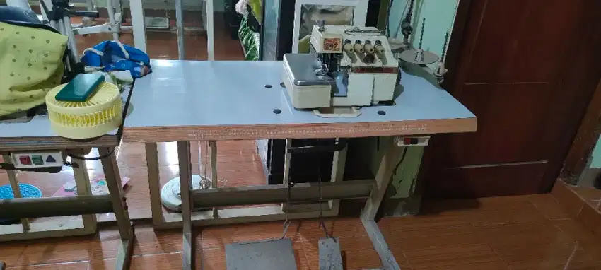 Mesin obras merk siruba benang 4