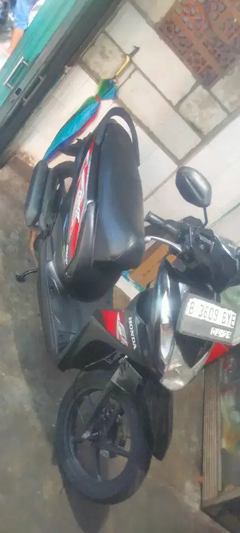 Di jual Honda beat fi 2014 pajak hidup