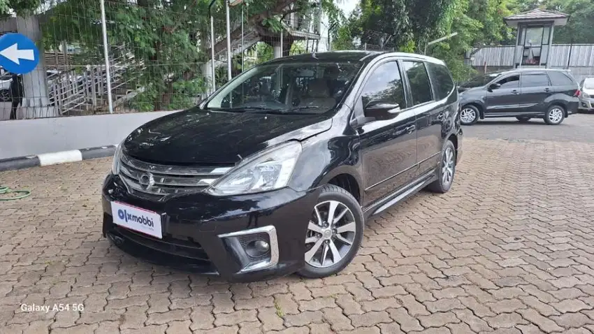 DP Rendah - Nissan Grand livina 1.5 Highway Star Bensin-MT 2017 Hitam