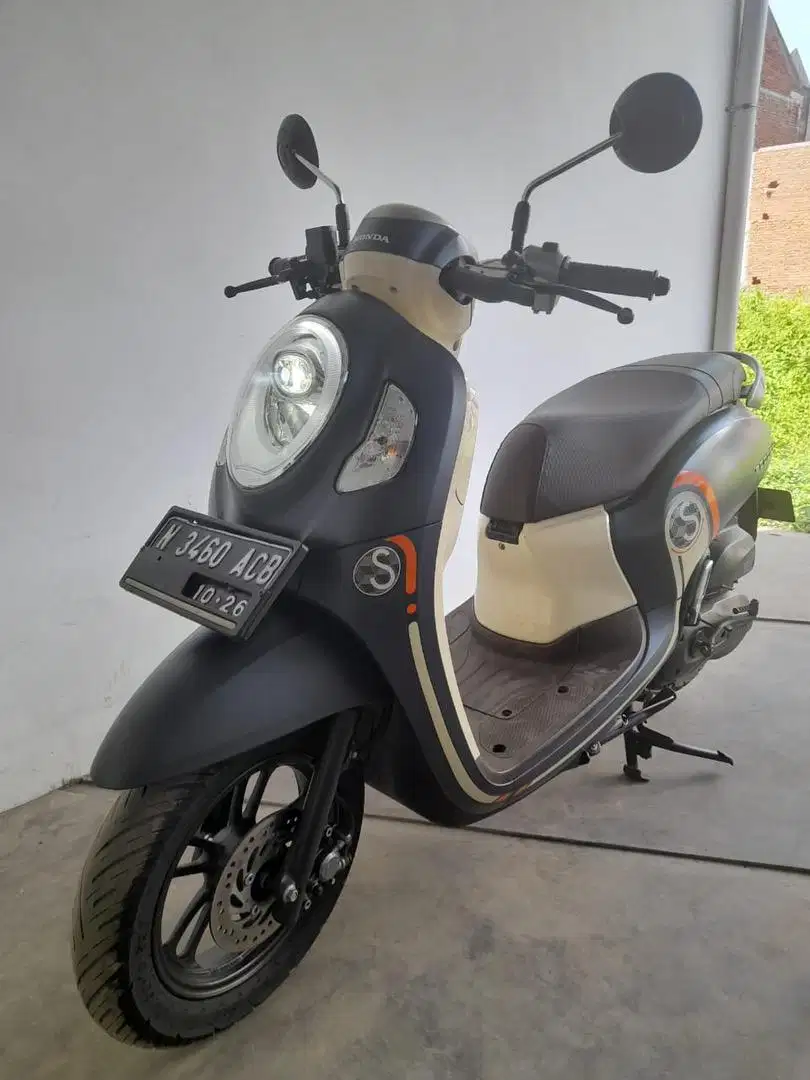 Dijual honda scoopy biru 2021 plat N Malang kota