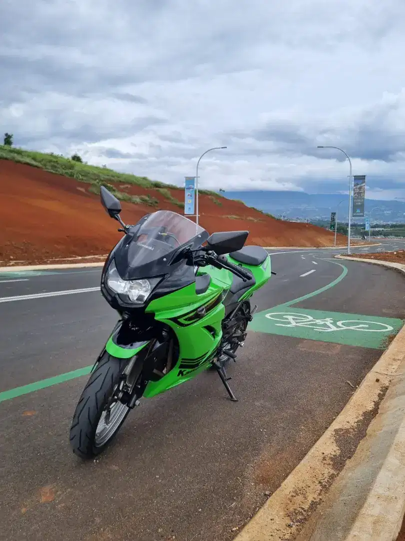 Ninja 250 Spesial Edition tahun 2011