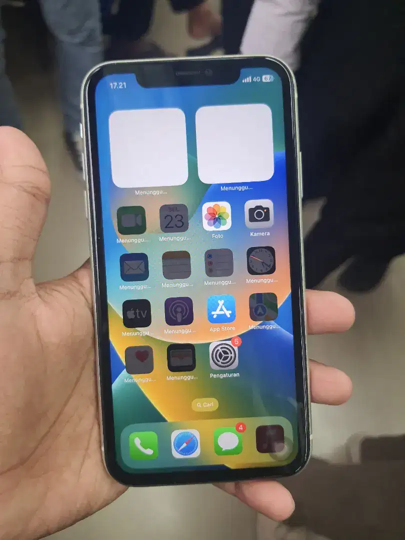 IPHONE 11 128 GB MASIH NEGO