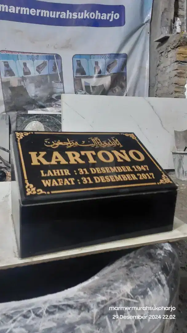 BATU NISAN KIJING MAKAM