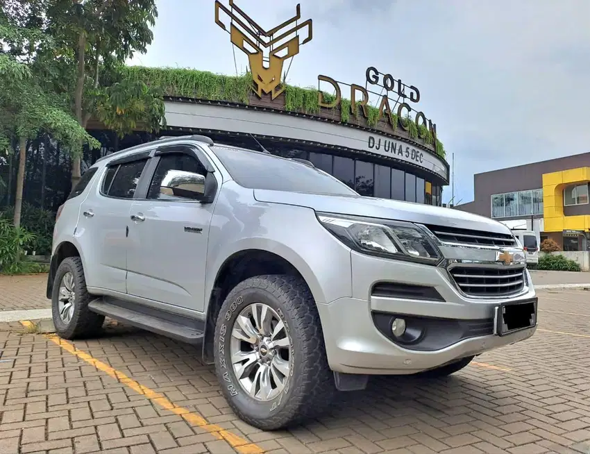 ISTIMEWA!! CHEVROLET TRAILBLAZER 2.5 LTZ DIESEL MATIC 2016 SILVER