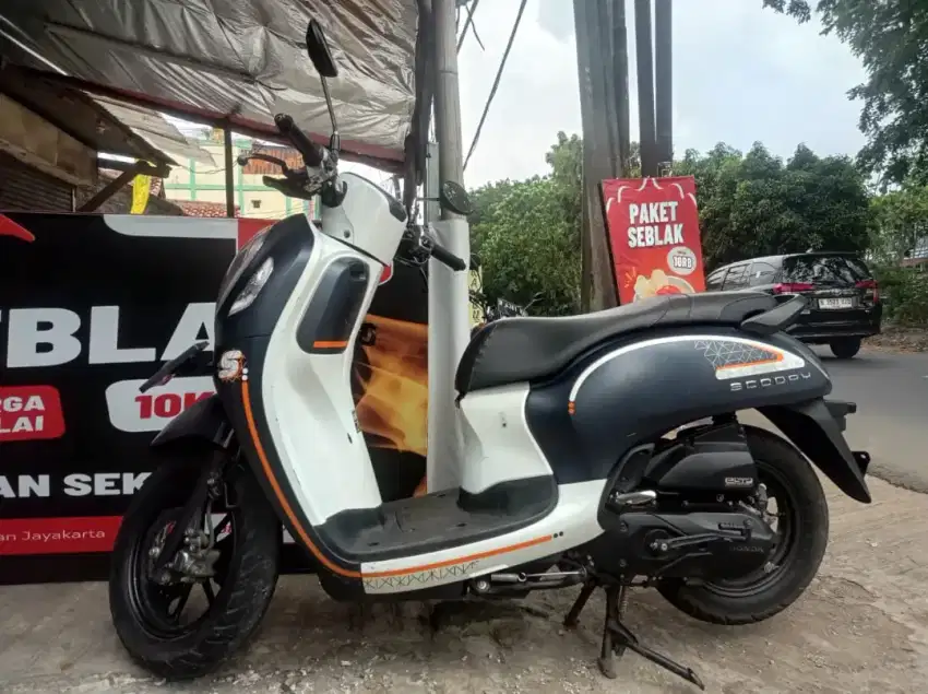 Menjual Kendaraan Bermotor