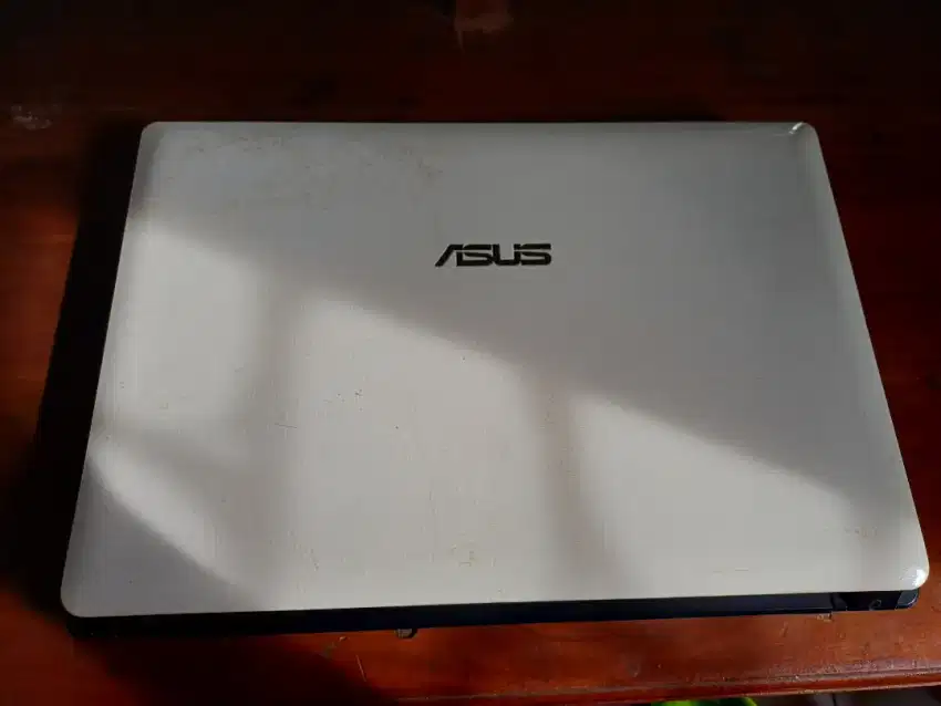 Edisi lagi BU Jual Laptop Asus