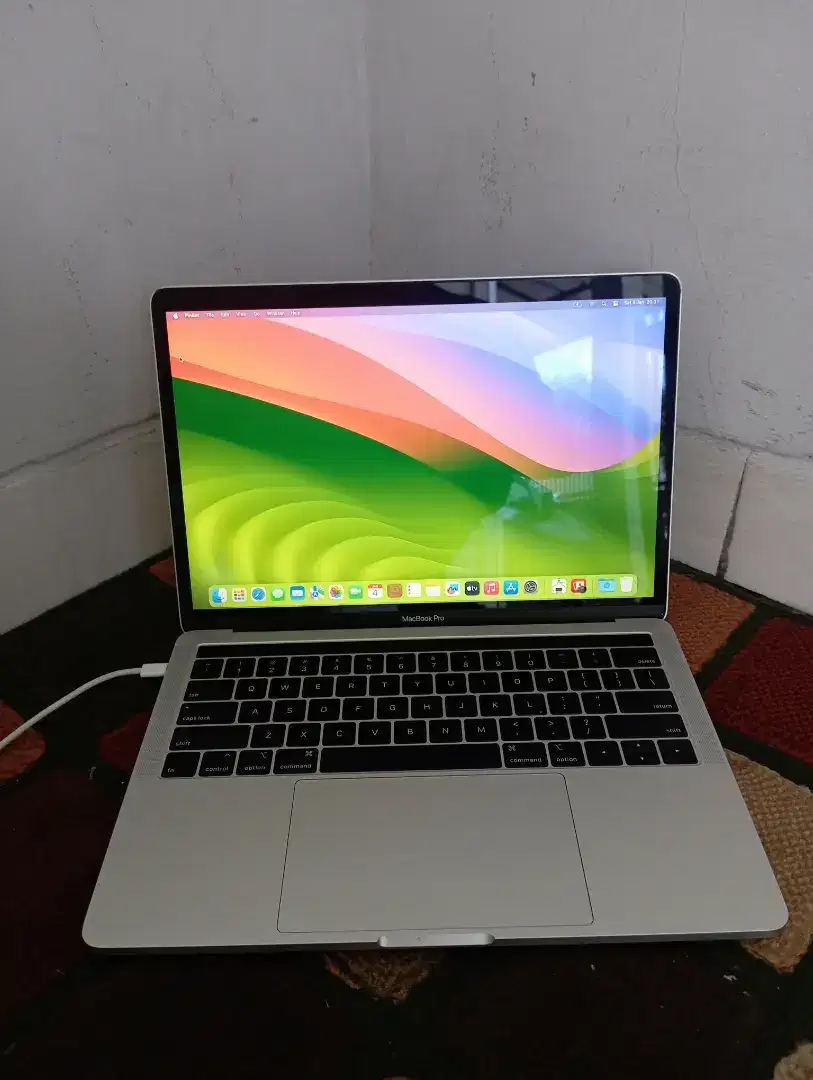 MACBOOK PRO 13 inch 2019 I7 16/512