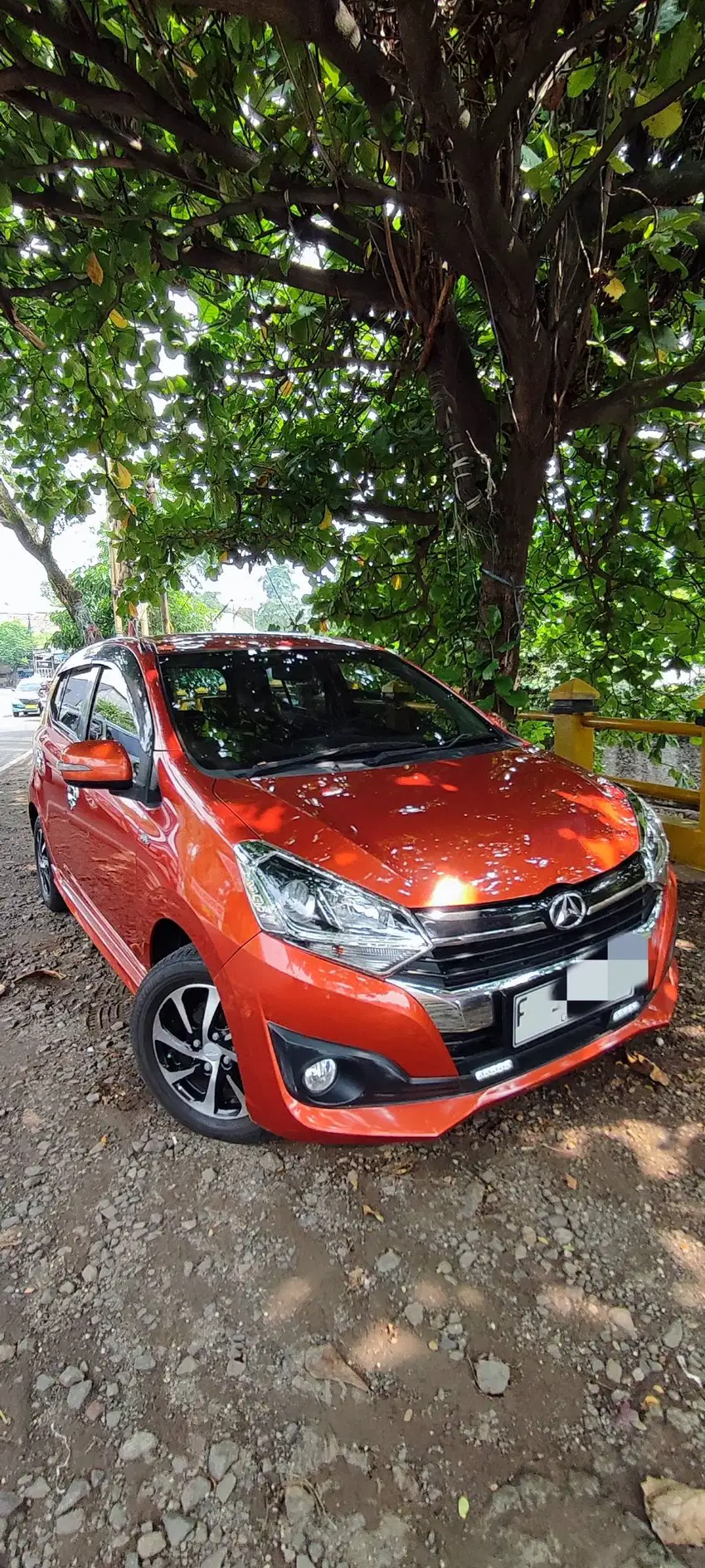 Daihatsu Ayla R