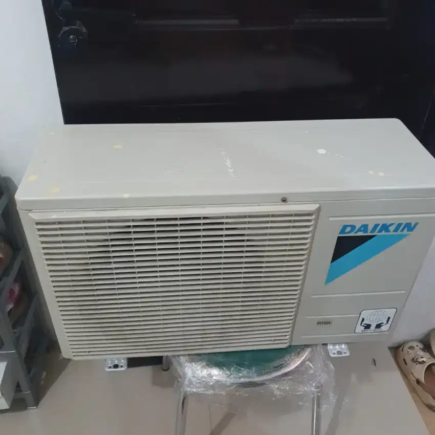Second Ac Outdoor Daikin 1pk