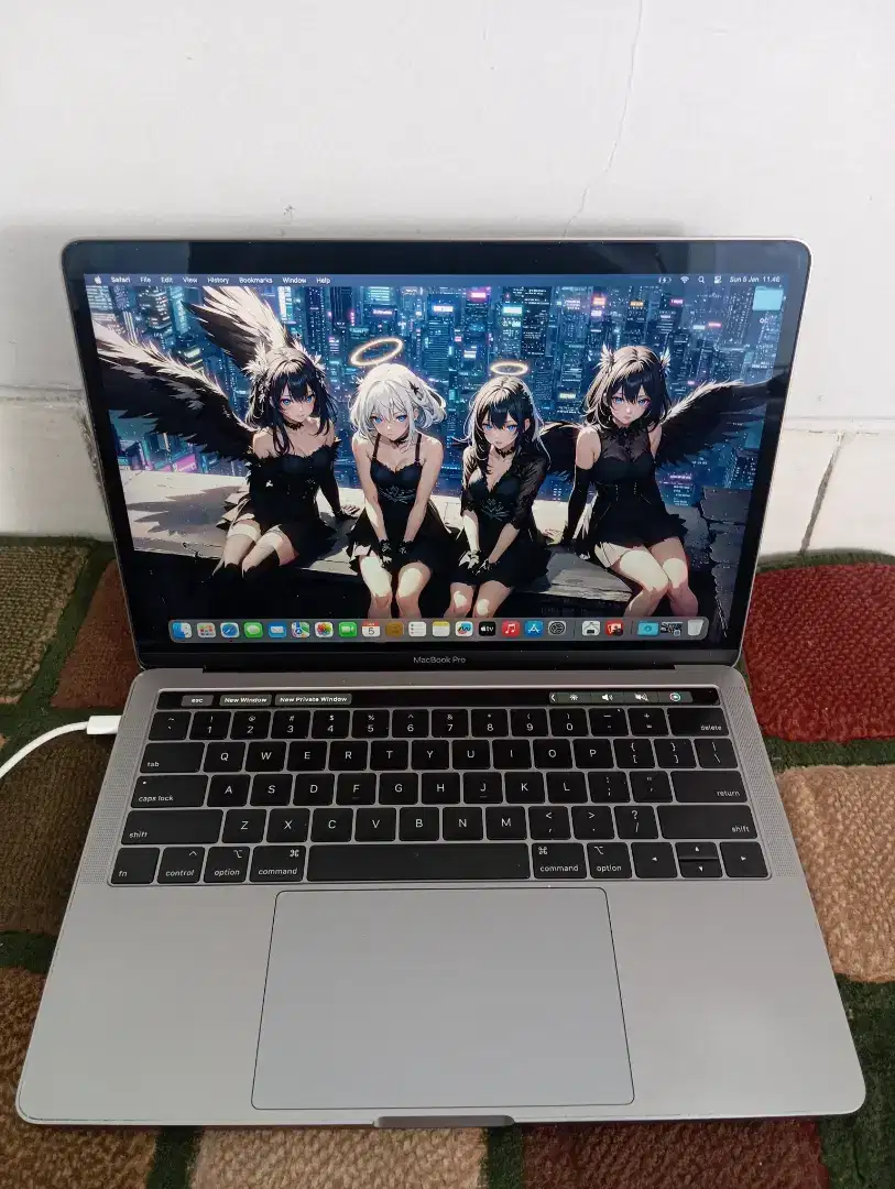 MACBOOK PRO 13 INCH 2018 I7 16/1TB