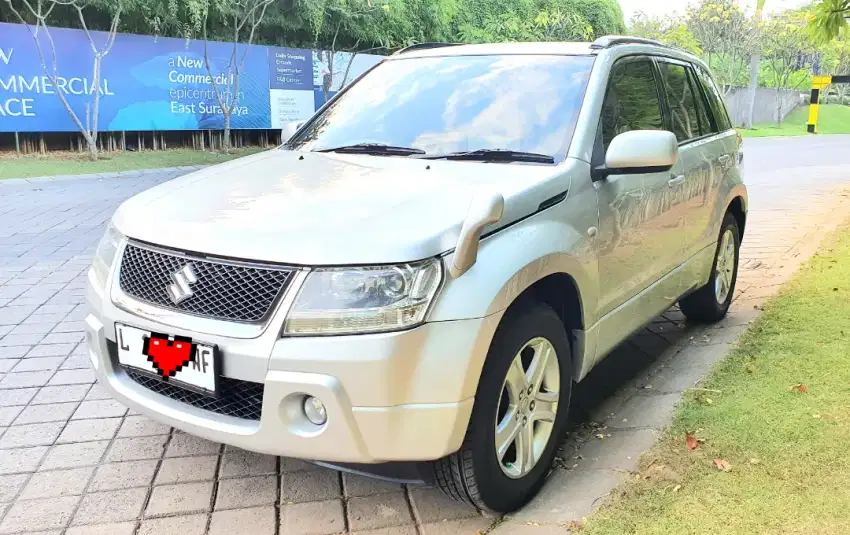 Unit ISTIMEWA Suzuki Grand Vitara 2.0 JLX 2008/2009 Matic Spt Baru