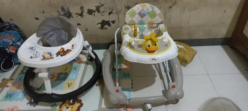 Baby Walker/Alat Bantu Jalan Bayi