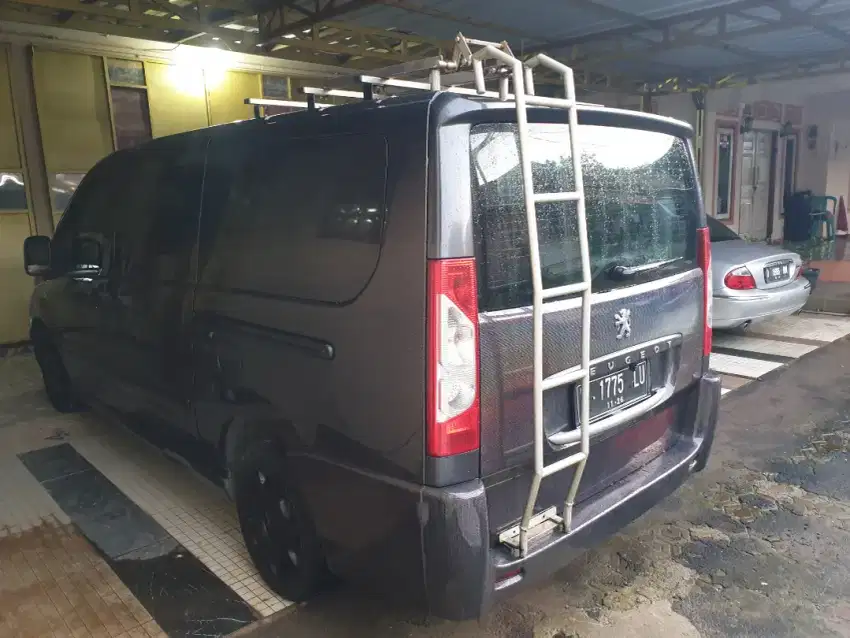 Peugeot expert tepee van, bisa traveling dan tidur di mobil.diesel