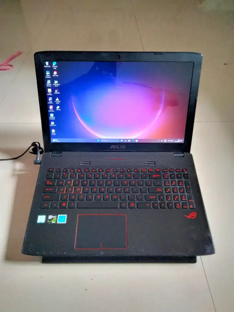 LAPTOO ASUS ROG