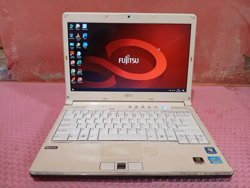 Laptop Fujitsu Core I7