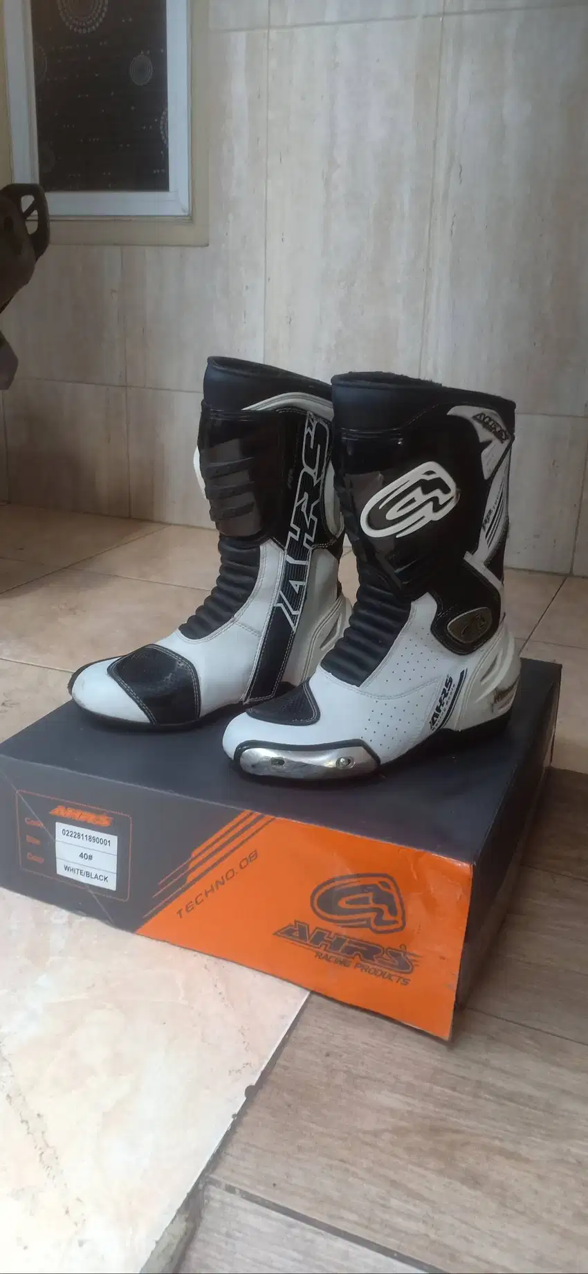 Sepatu Road Race AHRS