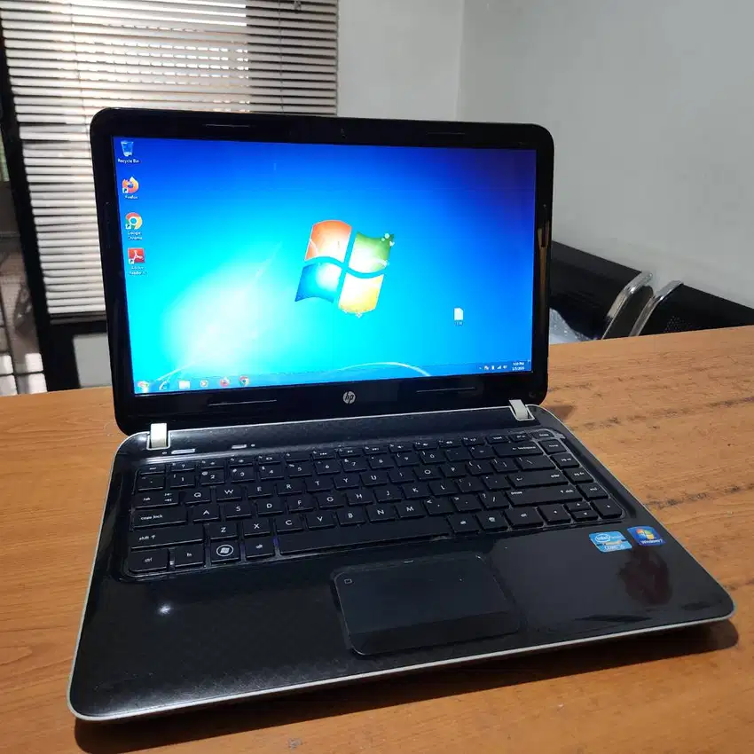 Laptop Premium HP DV4-3100 Core i5 Dual VGA Intel HDD 750GB Bekas