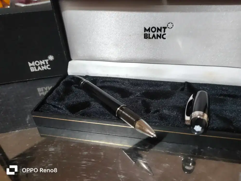 Montblanc pen, tidak pernah dipakai, hanya koleksi aaja