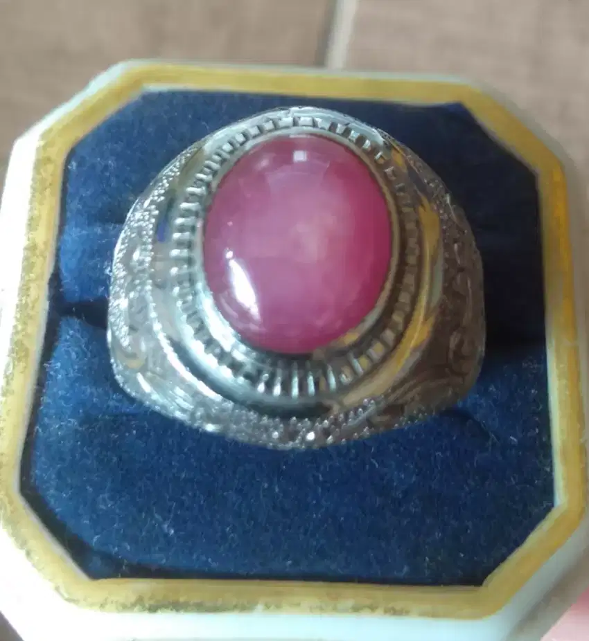 Batu Ruby Madagaskar