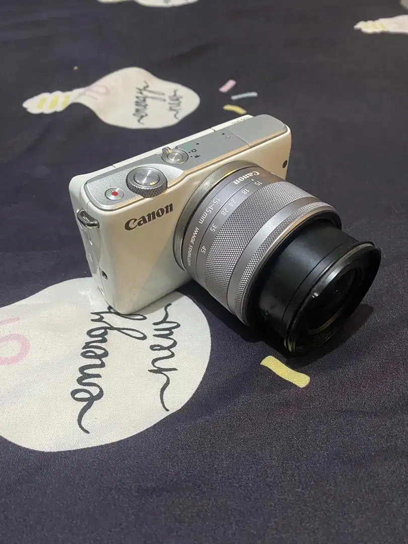 Canon M10 murah