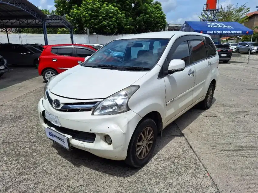 Pajak Panjang - Daihatsu Xenia 1.3 R SPORTY Bensin-MT 2013 Putih (BYL)