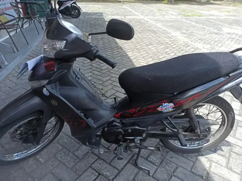 Jual sepeda motor yamaha zr 2010