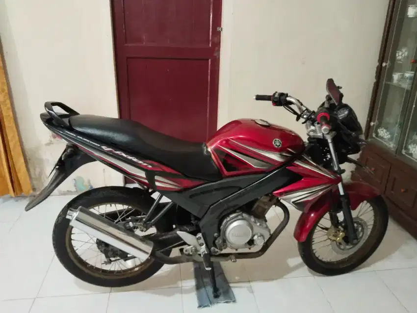 Bismillahirrahmanirrahim.. Di jual cepat sepeda motor vixion old