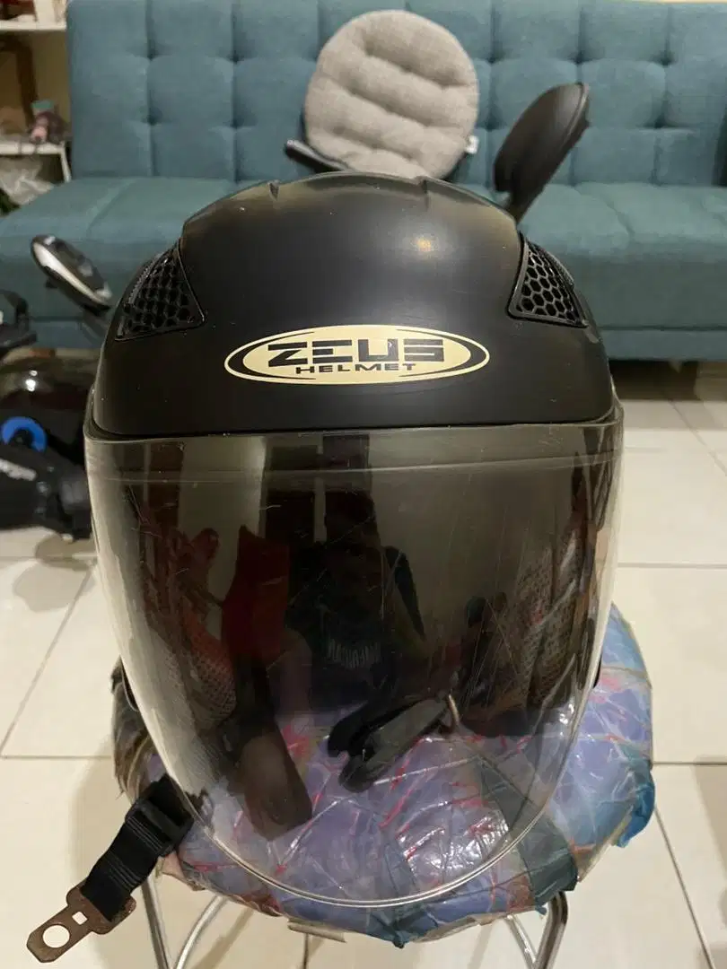 Helm zeus zs 610