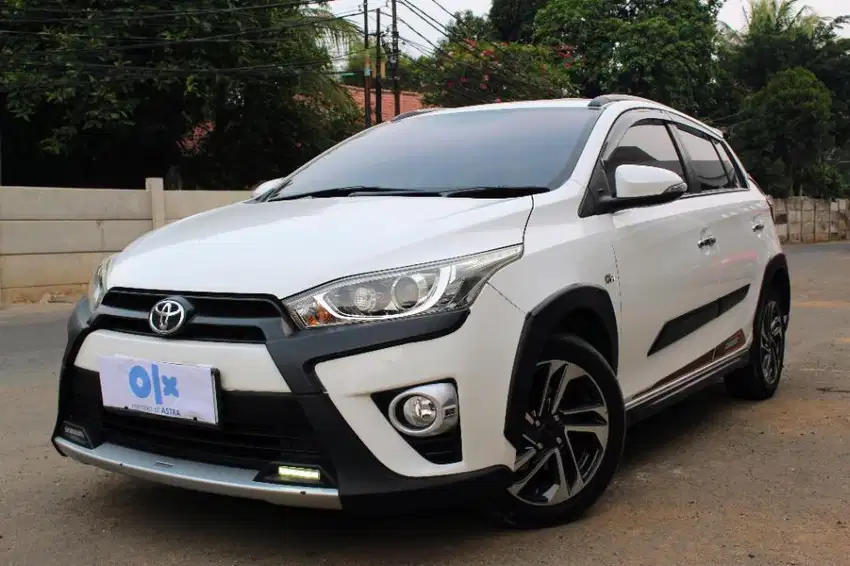 DP Rendah Toyota Yaris 1.5 TRD Sportivo Heykers -AT 2017 ESOSXS CRS