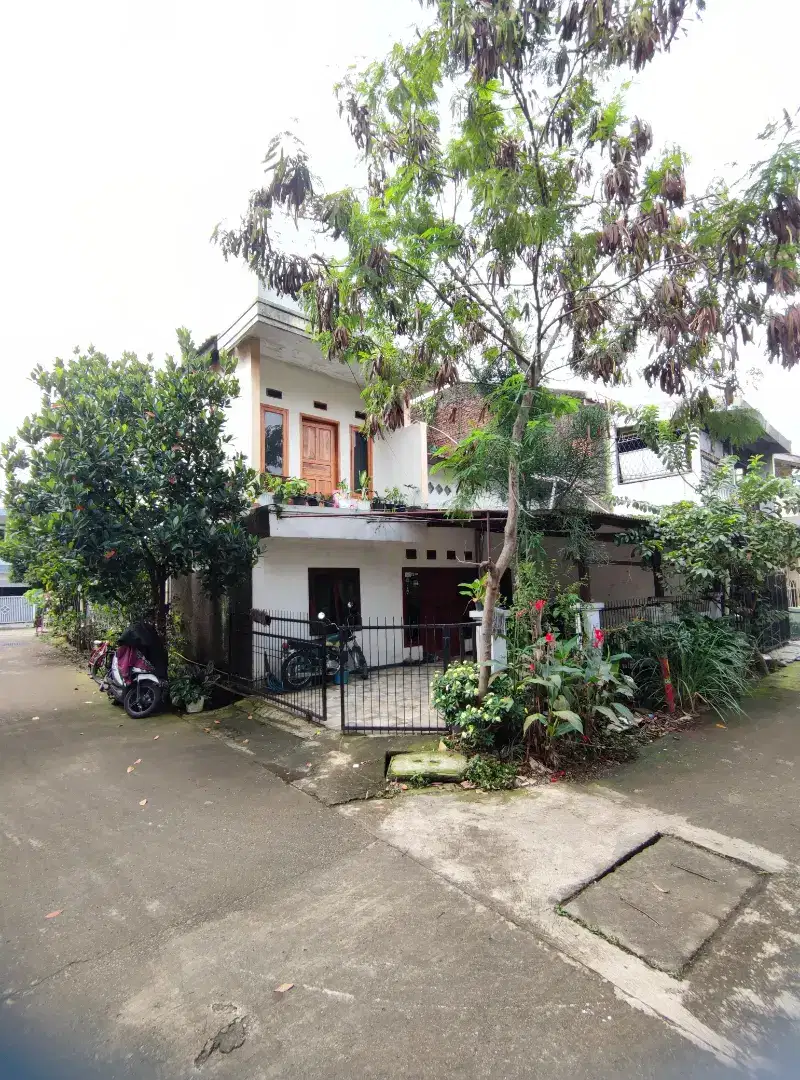 Rumah 3 Lantai Griya Bandung Indah Hook