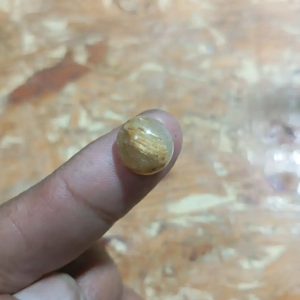 Batu akik cendana rambut emas